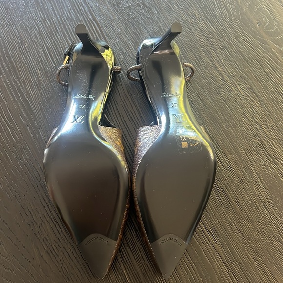 Brand new never used Louis Vuitton monogram slingback heels 37 - Picture 3 of 9